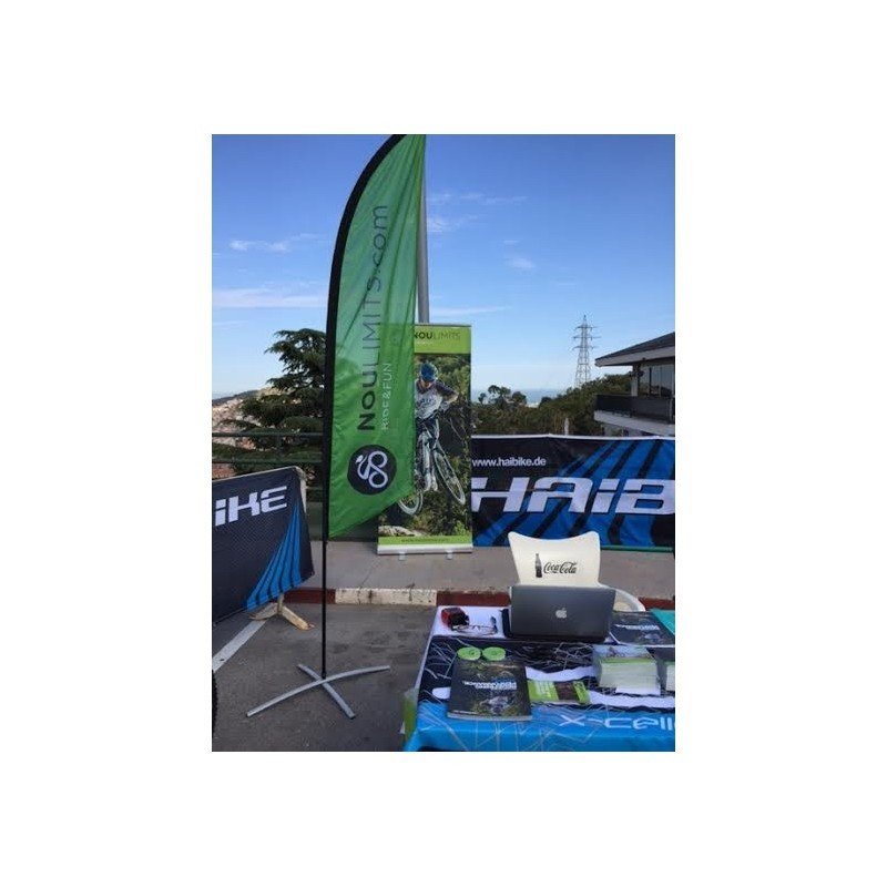 Banderas publicitarias con forma de vela